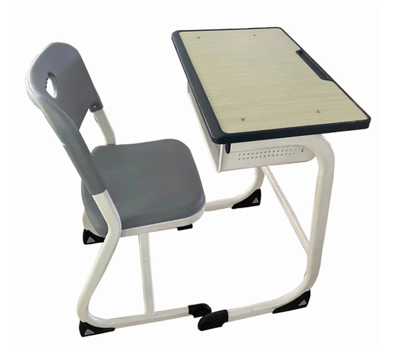 彎管課桌椅